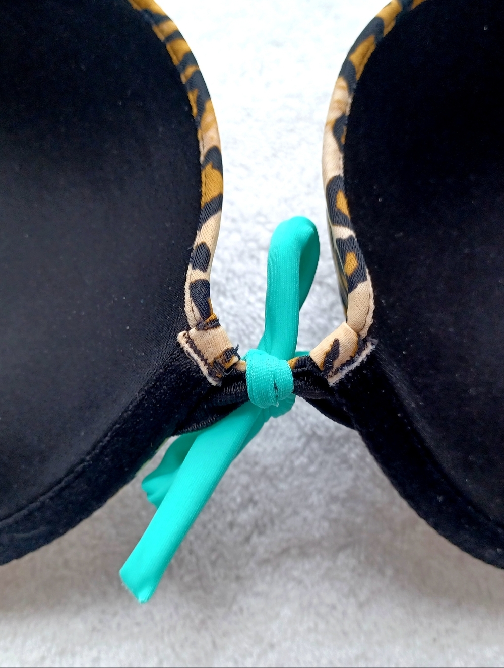 Victoria's Secret Bombshell Leopard Print Push-Up Padded Bikini Top, Size 36D - Picture 12 of 16